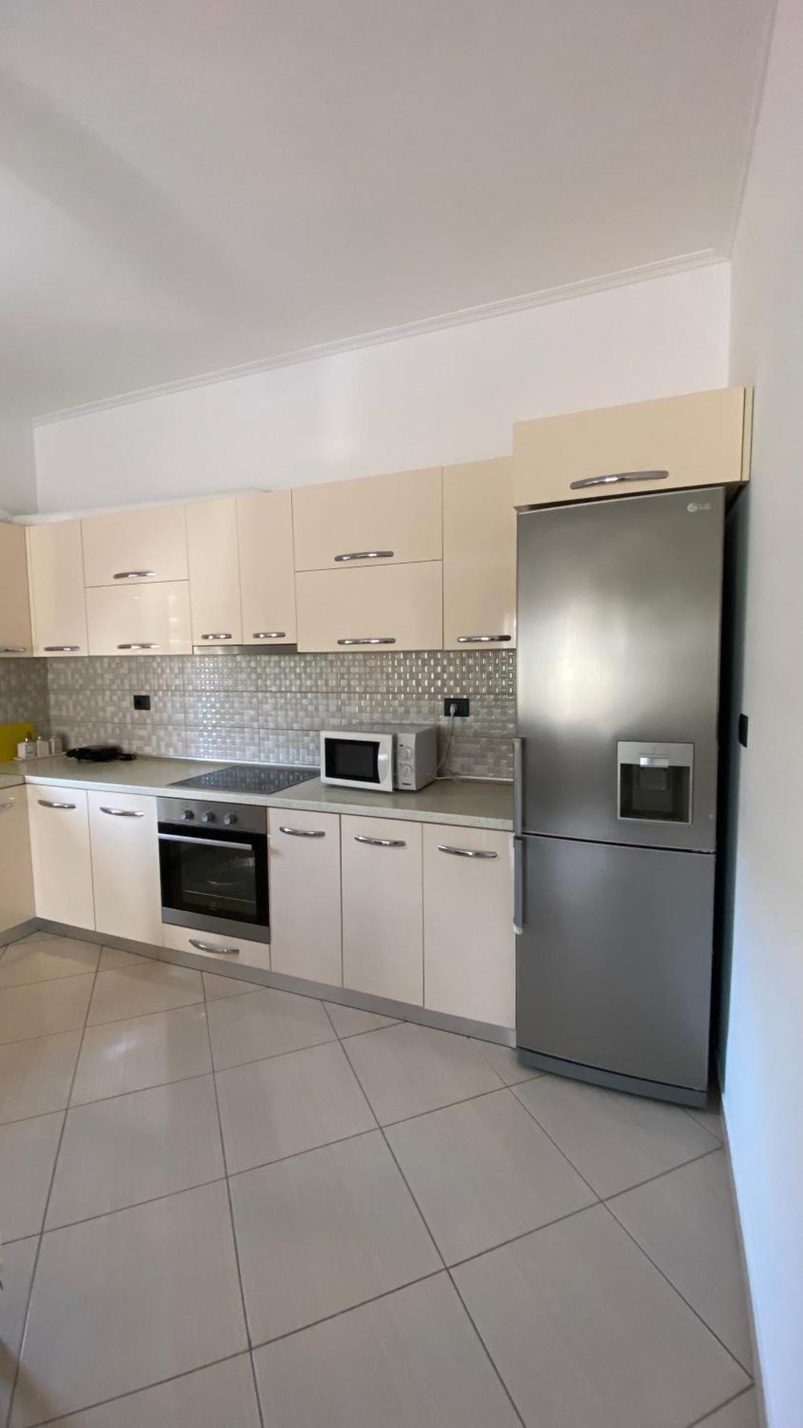 Saranda Sea View Apartment Luaran gambar
